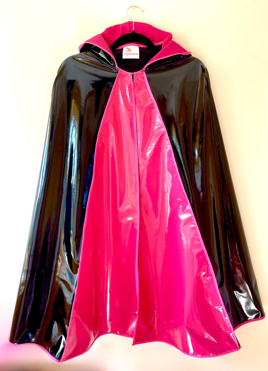 ENVELOPE Long cape: Magenta/Black