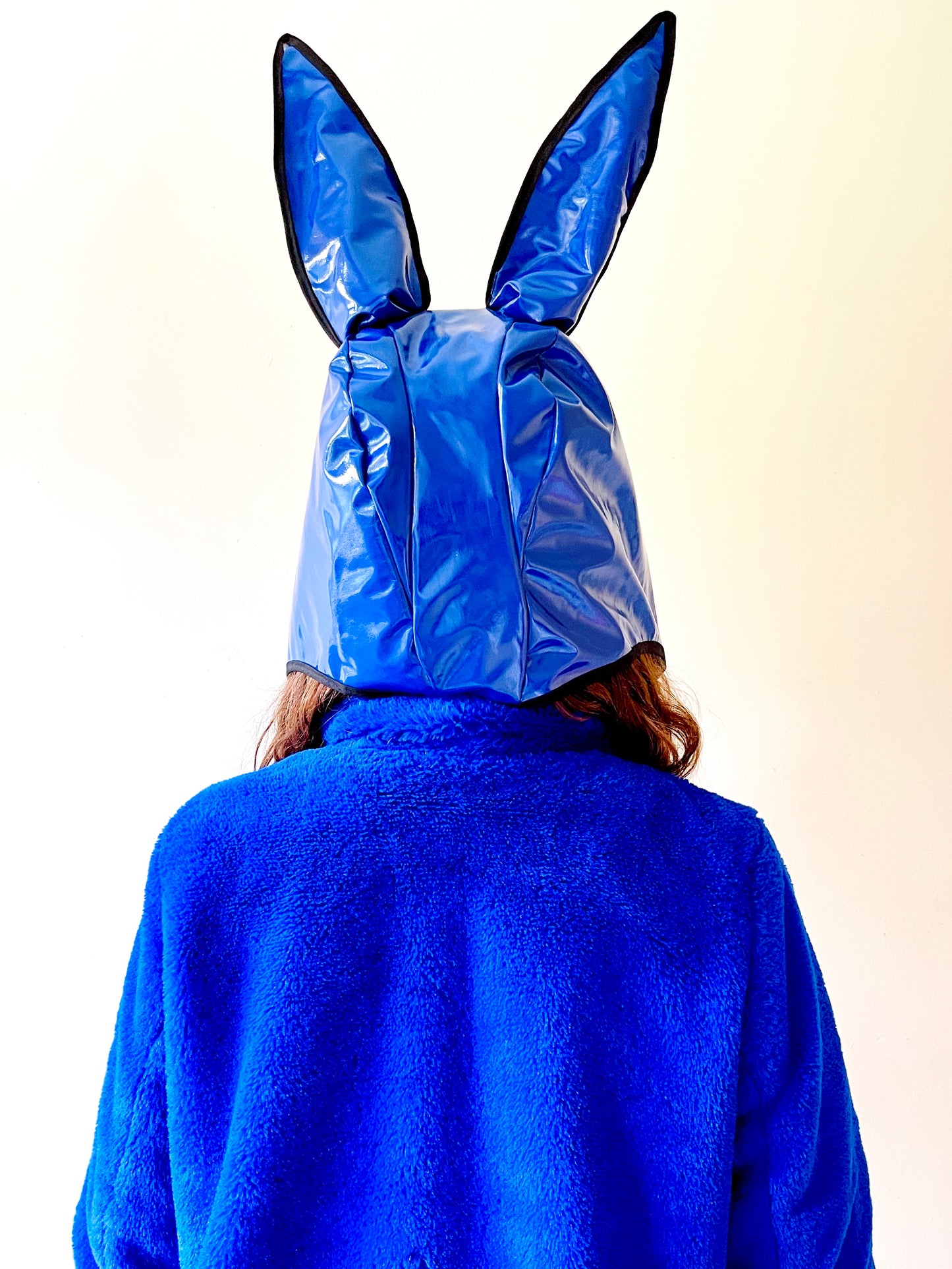ANIMORPH Bunny Hood: electric blue/black waterproof