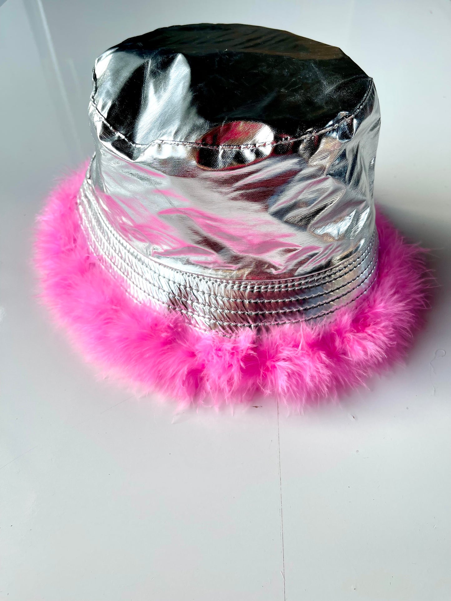 Bucket hat: Silver; electric-pink