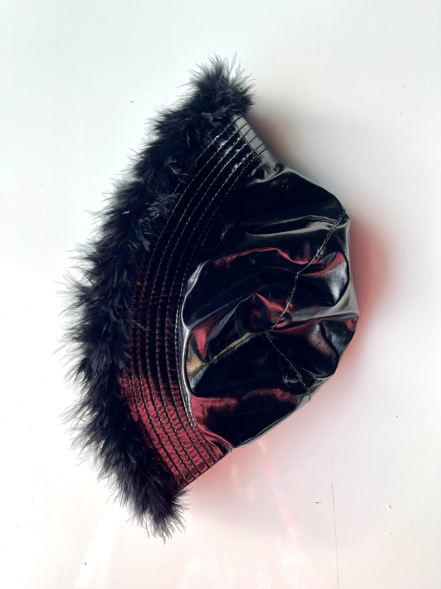 Bucket hat: Black; black trim