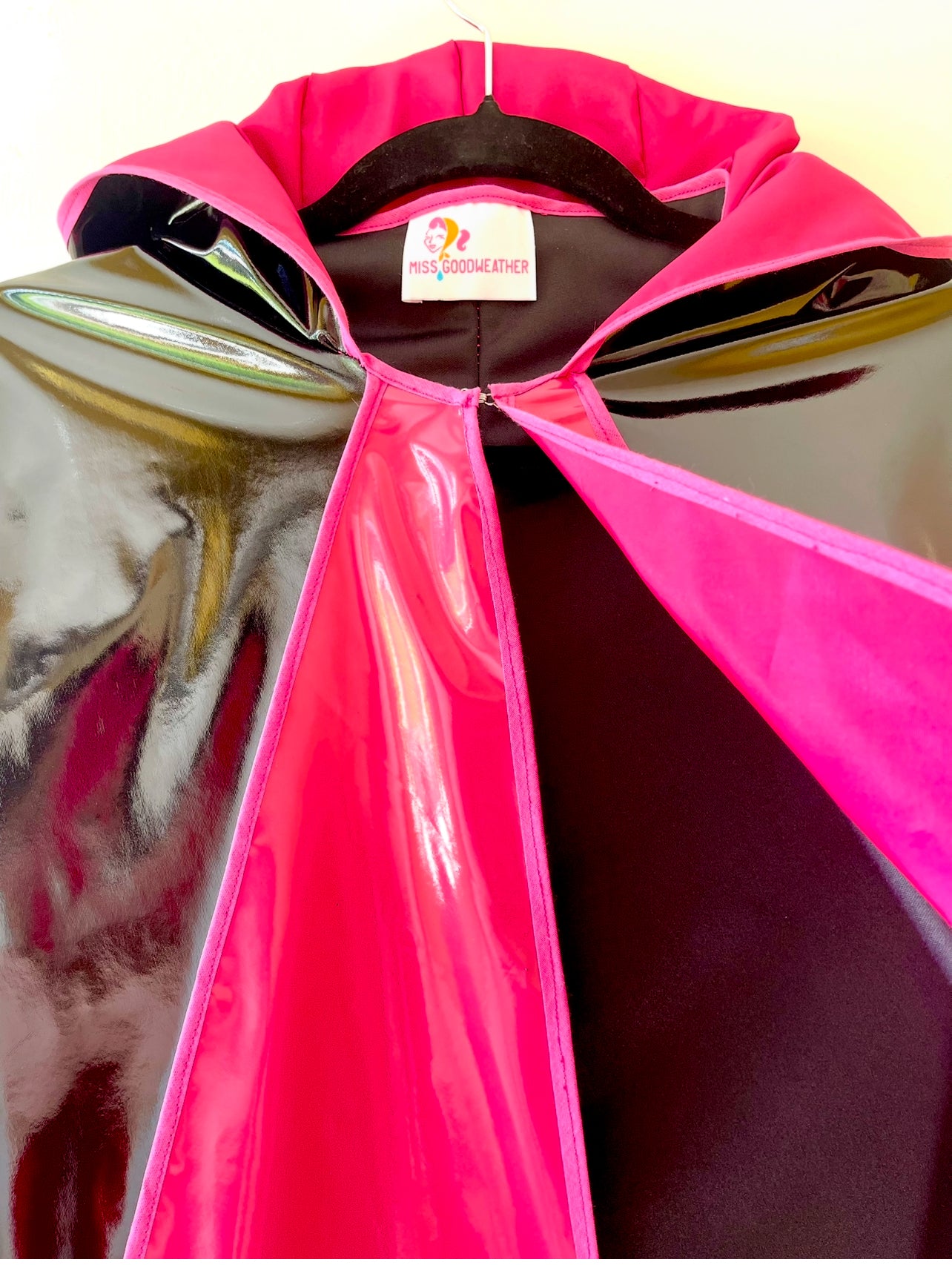 BESPOKE Black & magenta hood with straps