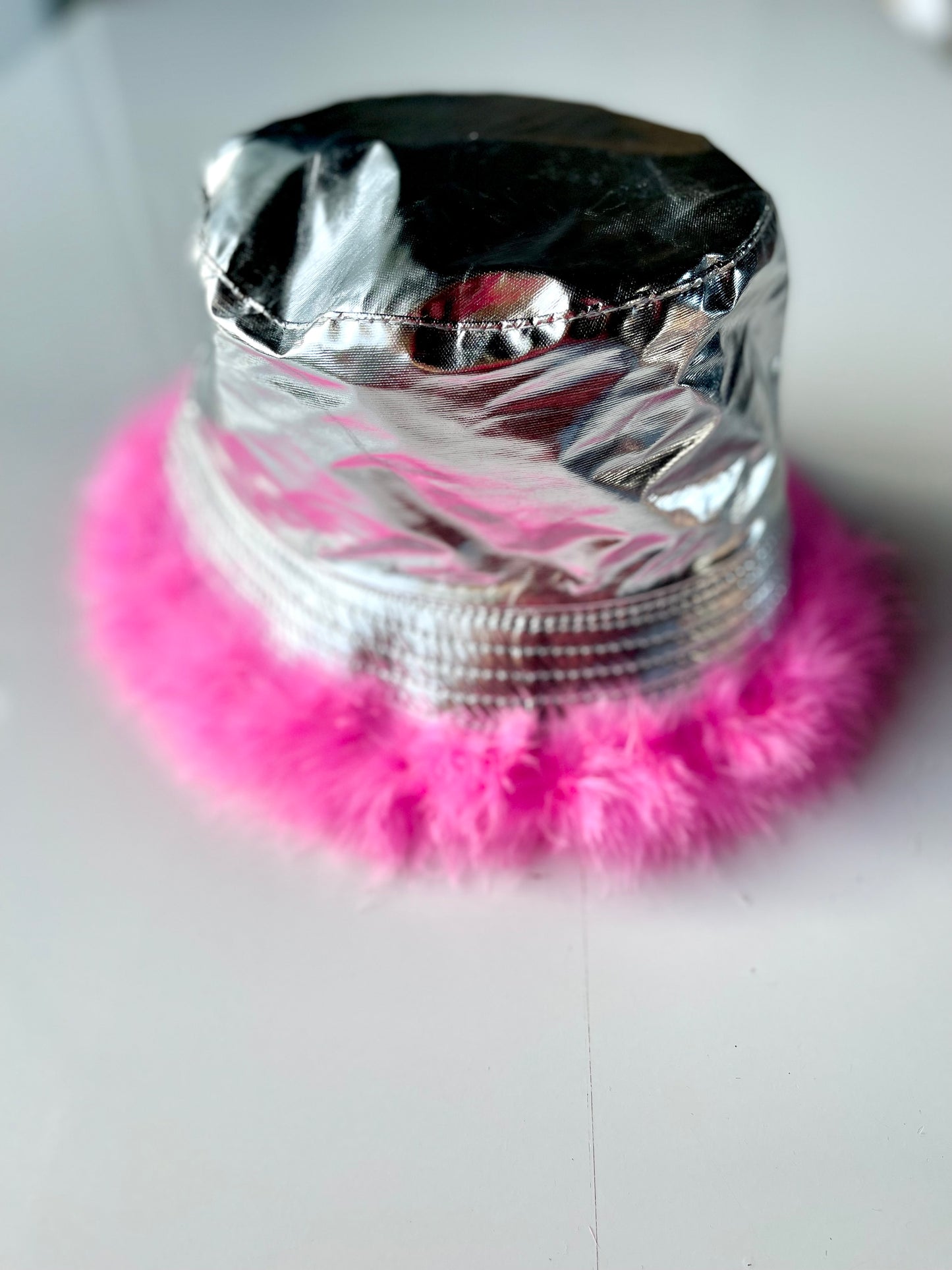 Bucket hat: Silver; electric-pink