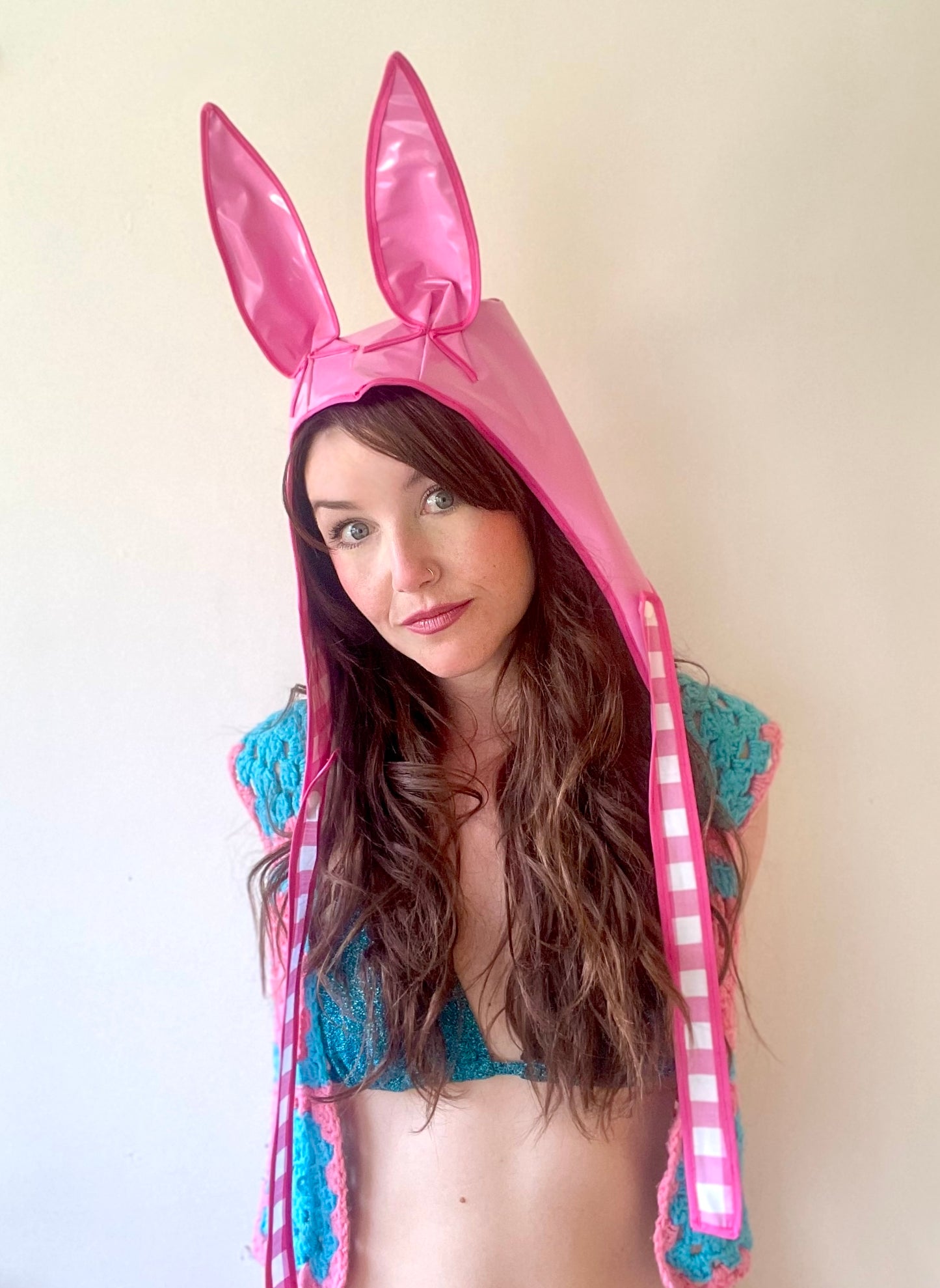 ANIMORPH Bunny Hood: pink/gingham waterproof;detachable ties