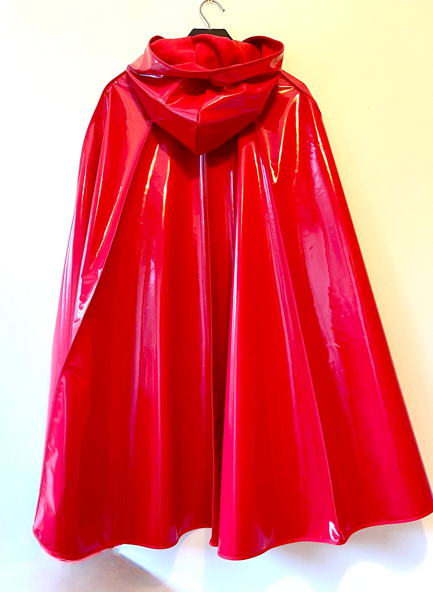 ENVELOPE Long cape:Red