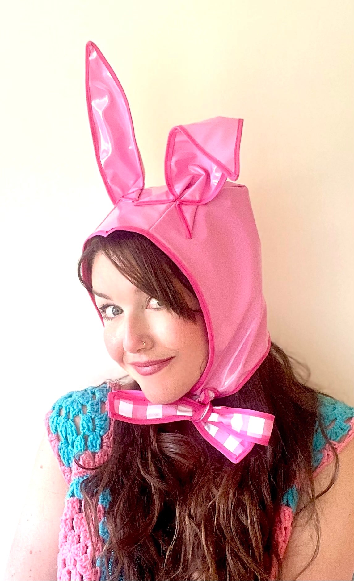ANIMORPH Bunny Hood: pink/gingham waterproof;detachable ties