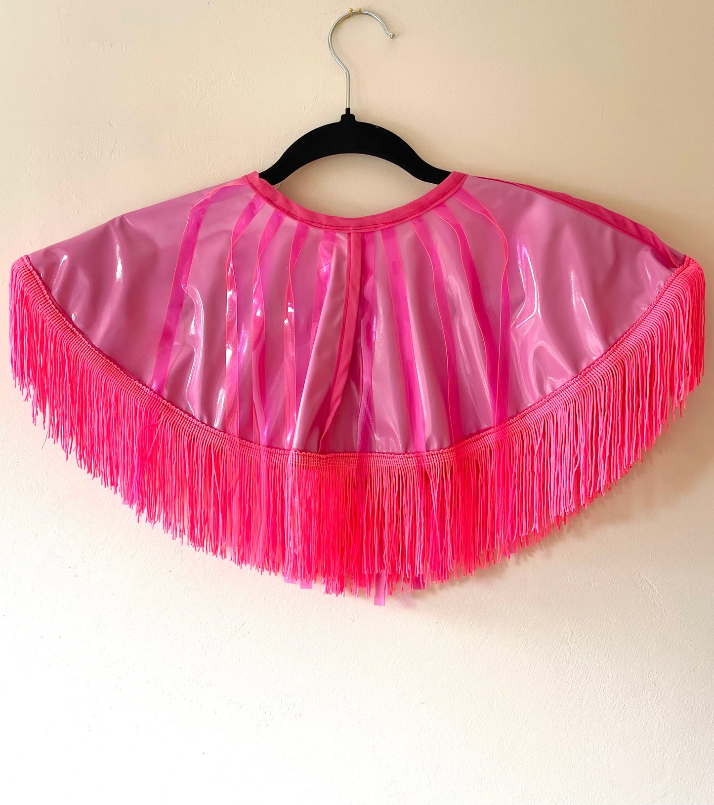 TASSLE CAPELET : The Pinks