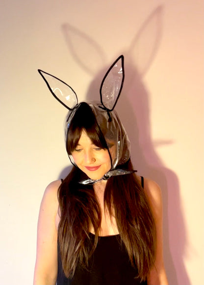 NUDIE BUNNY Hoodlet: Black