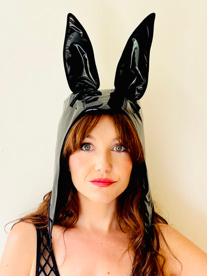 ANIMORPH Bunny Hood: black/white and waterproof