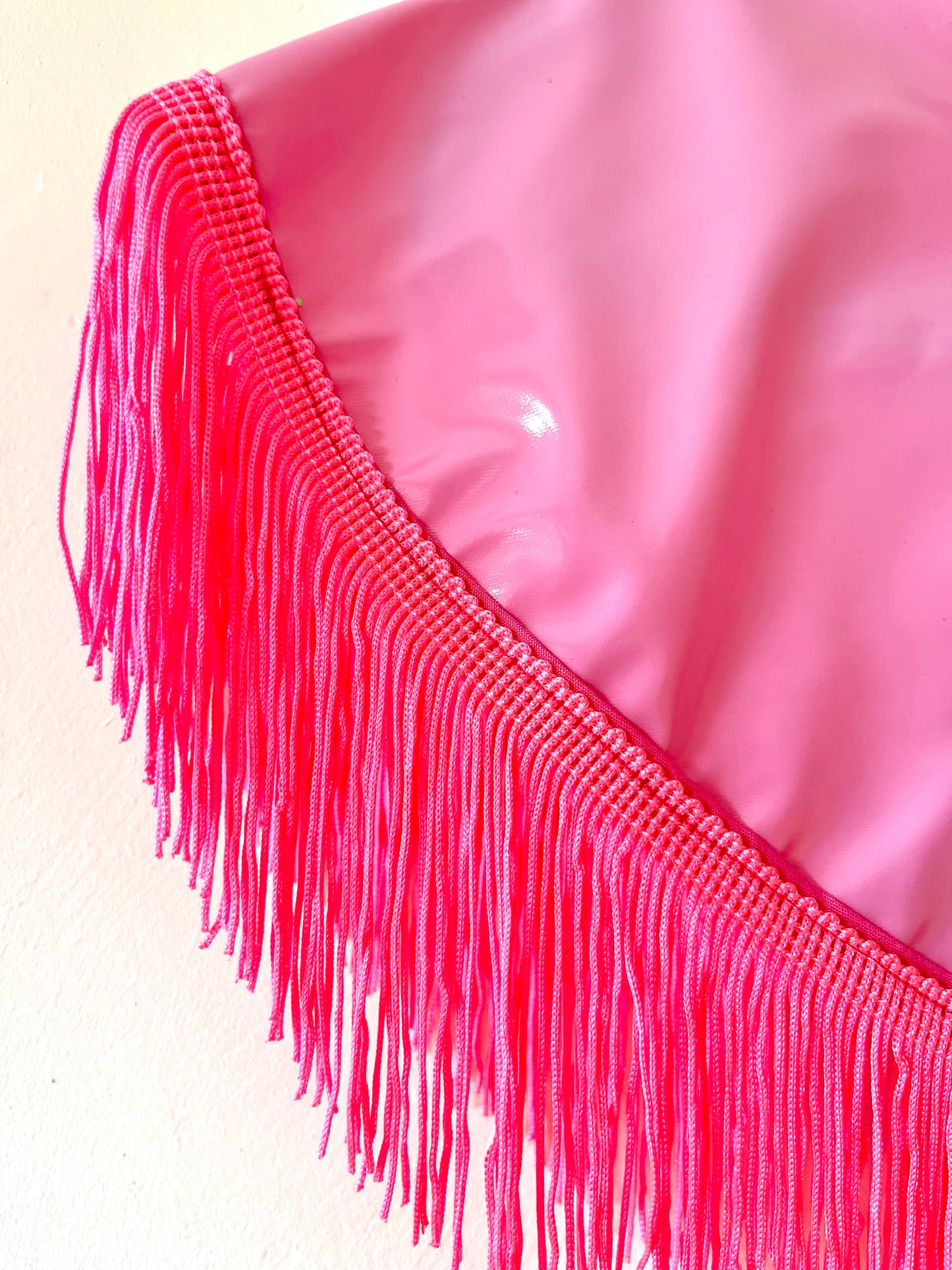 TASSLE CAPELET : The Pinks