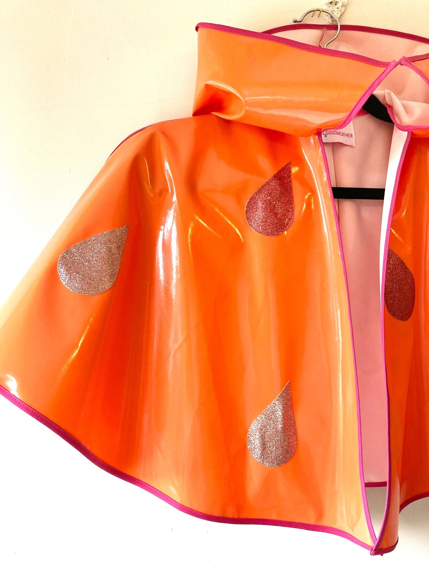 CYCLONE Fruit Salad Orange and Pink Cape