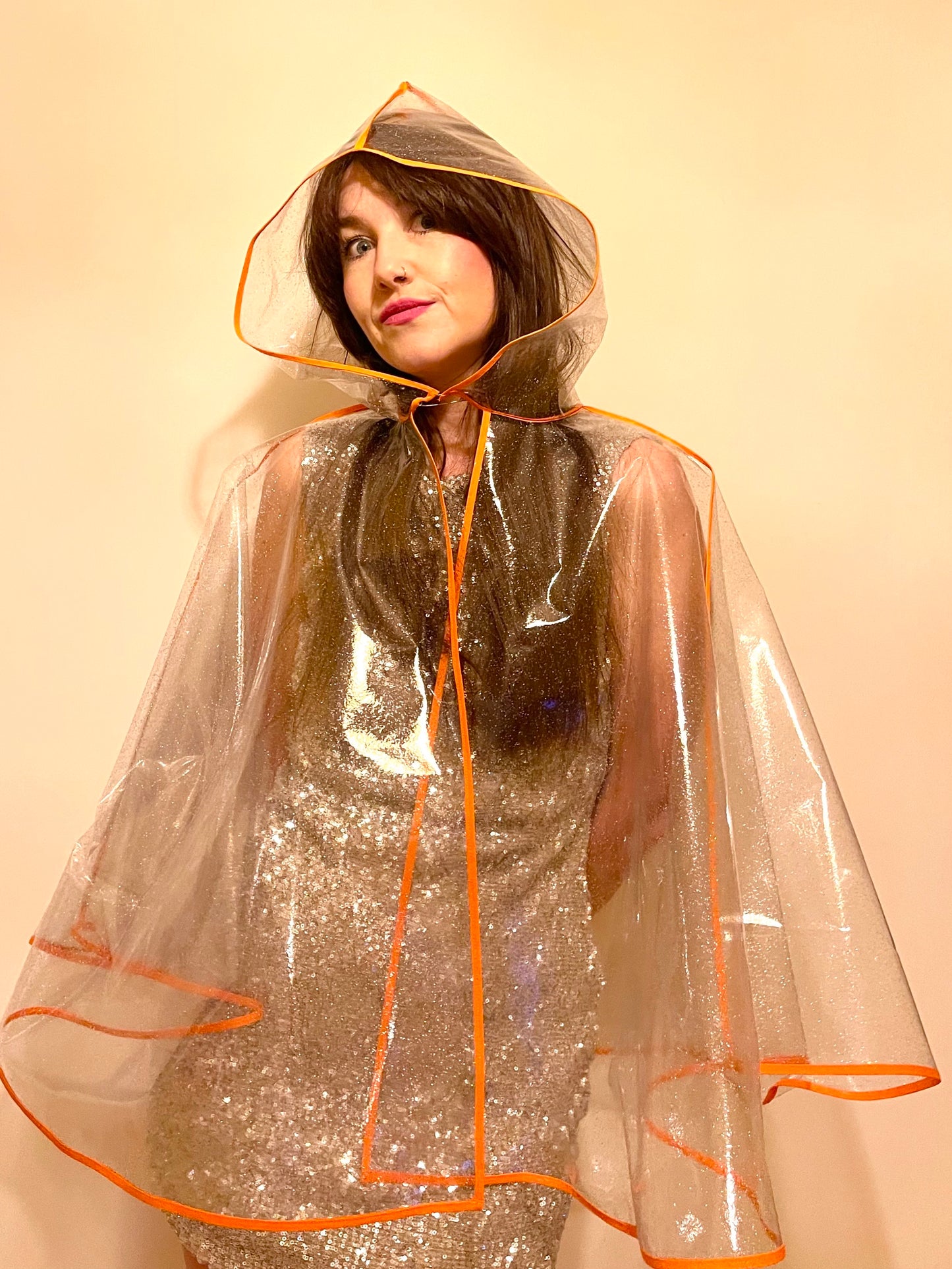 Mid-length NUDIE glitter cape: ORANGE