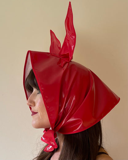 HEY BUNNY! Rain-ready Hoodlet: Red