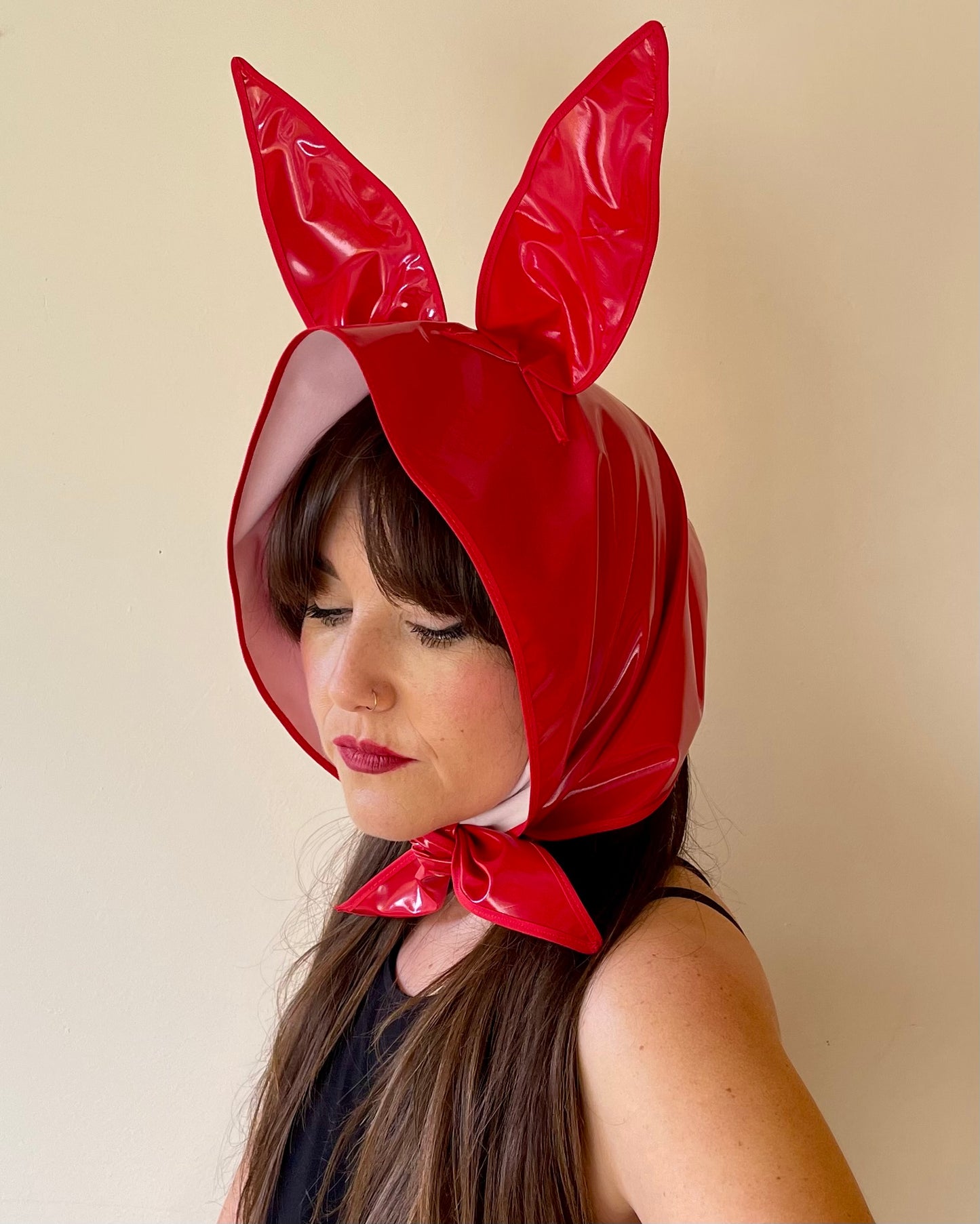 HEY BUNNY! Rain-ready Hoodlet: Red