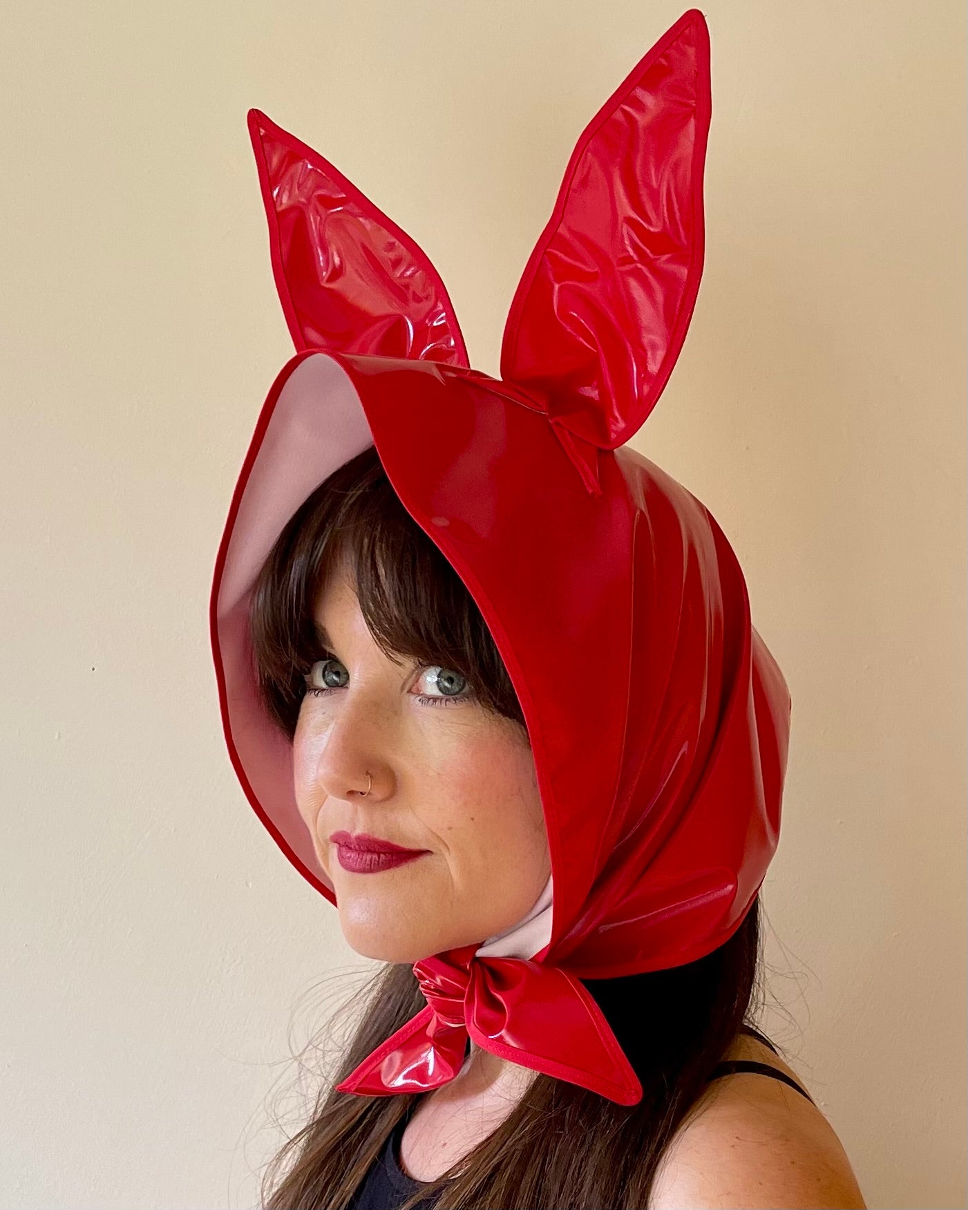 HEY BUNNY! Rain-ready Hoodlet: Red