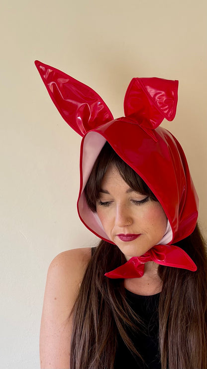 HEY BUNNY! Rain-ready Hoodlet: Red